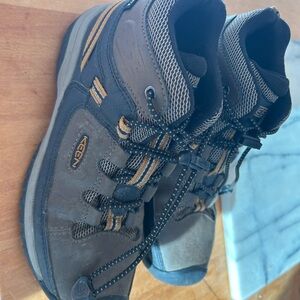 Keen kids waterproof Brown and  Outdoor  hiking Boots